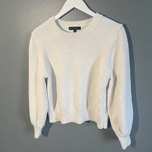 Banana Republic Sweater. Size: L | Color: White | Condition: Like New |
